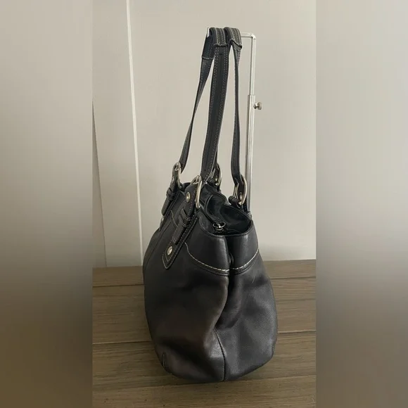 EUC, Coach Hampton, Black Leather, SoHo Shoulder Bag - Picture 2 of 10